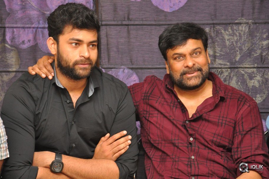 Chiranjeevi-Felicitates-Tholi-Prema-Movie-Team-at-His-Home